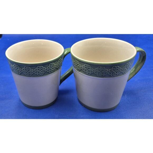 Two Celtic Knot Irish Blessing Stoneware Mugs Green Cream 15oz Capacity - Picture 5 of 12